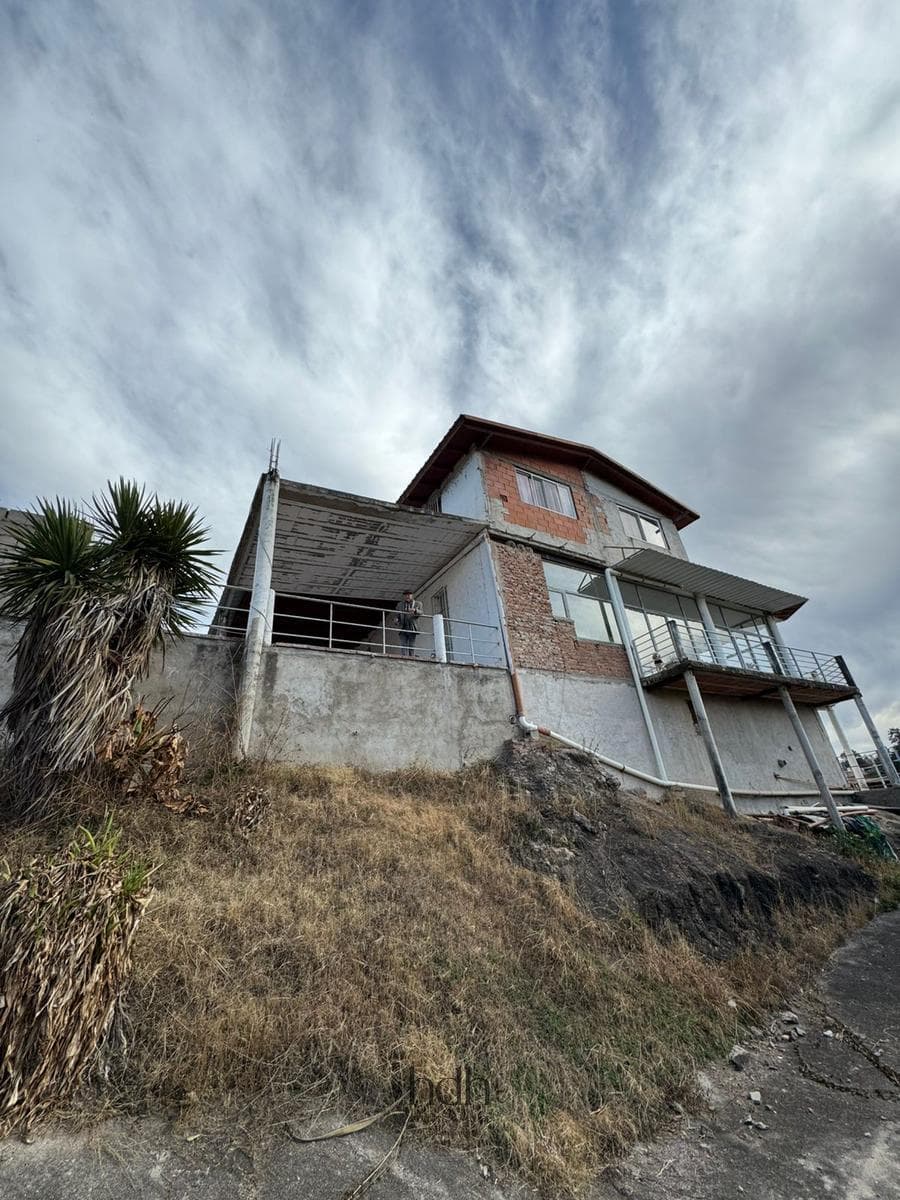 House for Sale in Villa Carlos Paz