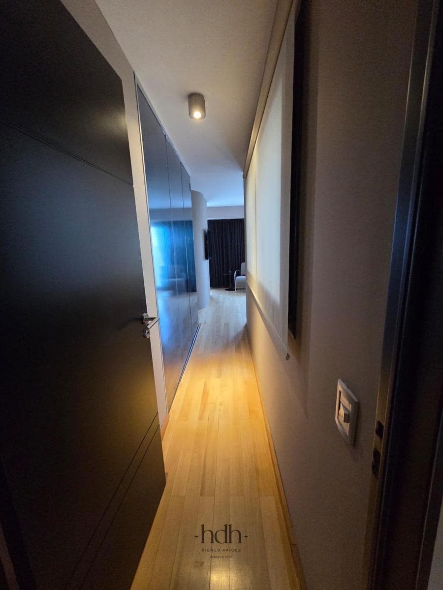 Apartment for Sale: 2-bedroom, 2-bathroom apartment with a terrace and garage