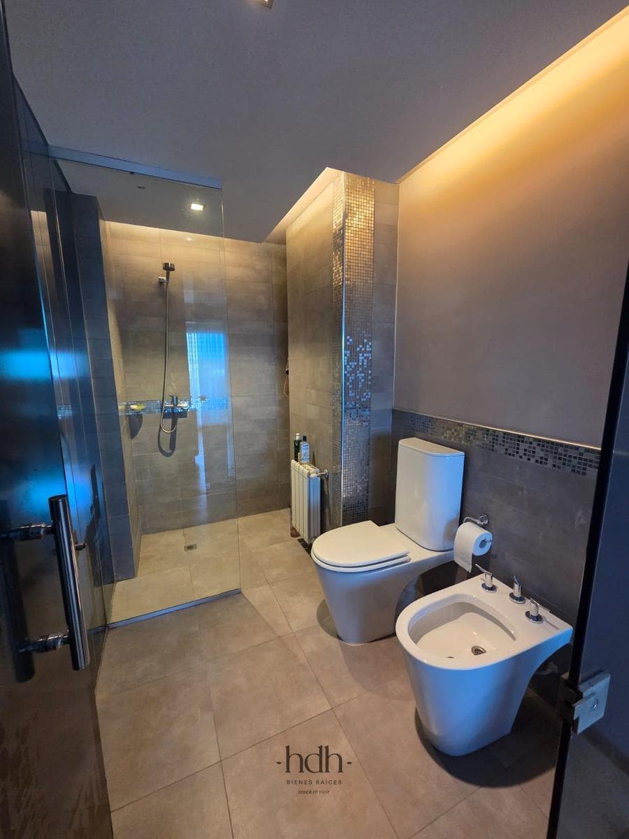 Apartment for Sale: 2-bedroom, 2-bathroom apartment with a terrace and garage