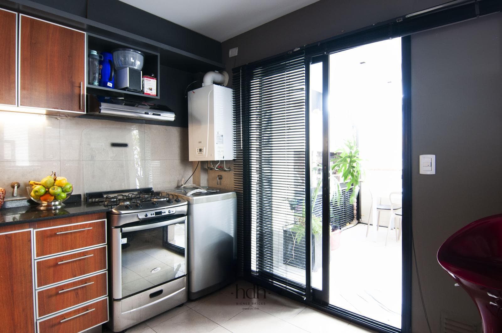 Apartment for Sale: 2-bedroom, 2-bathroom apartment with a terrace and garage