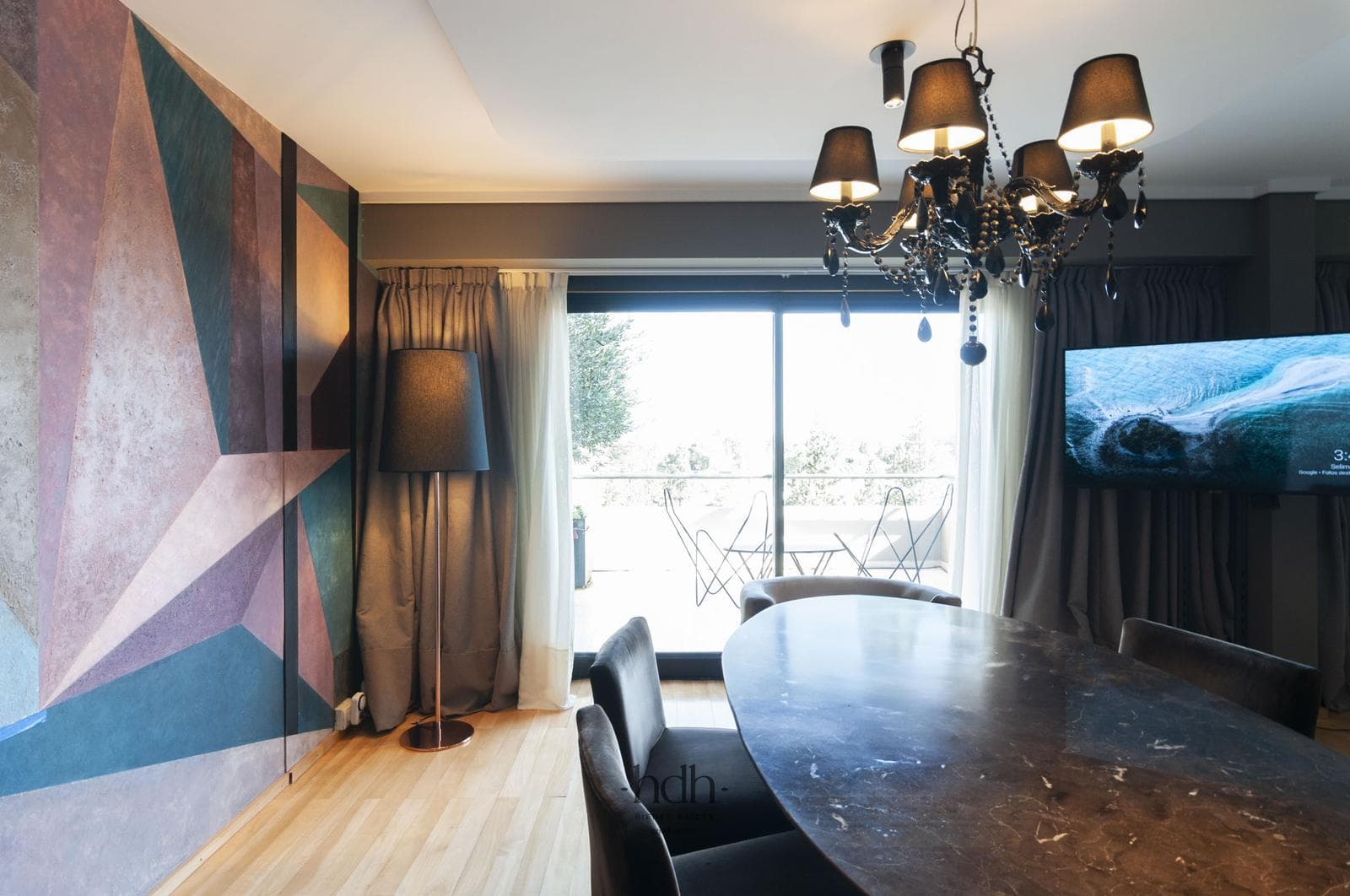 Apartment for Sale: 2-bedroom, 2-bathroom apartment with a terrace and garage