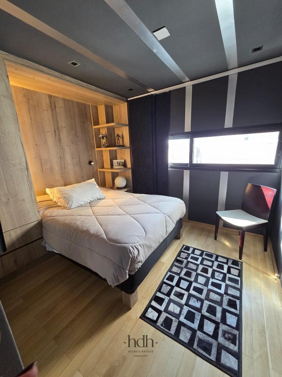 Apartment for Sale: 2-bedroom, 2-bathroom apartment with a terrace and garage