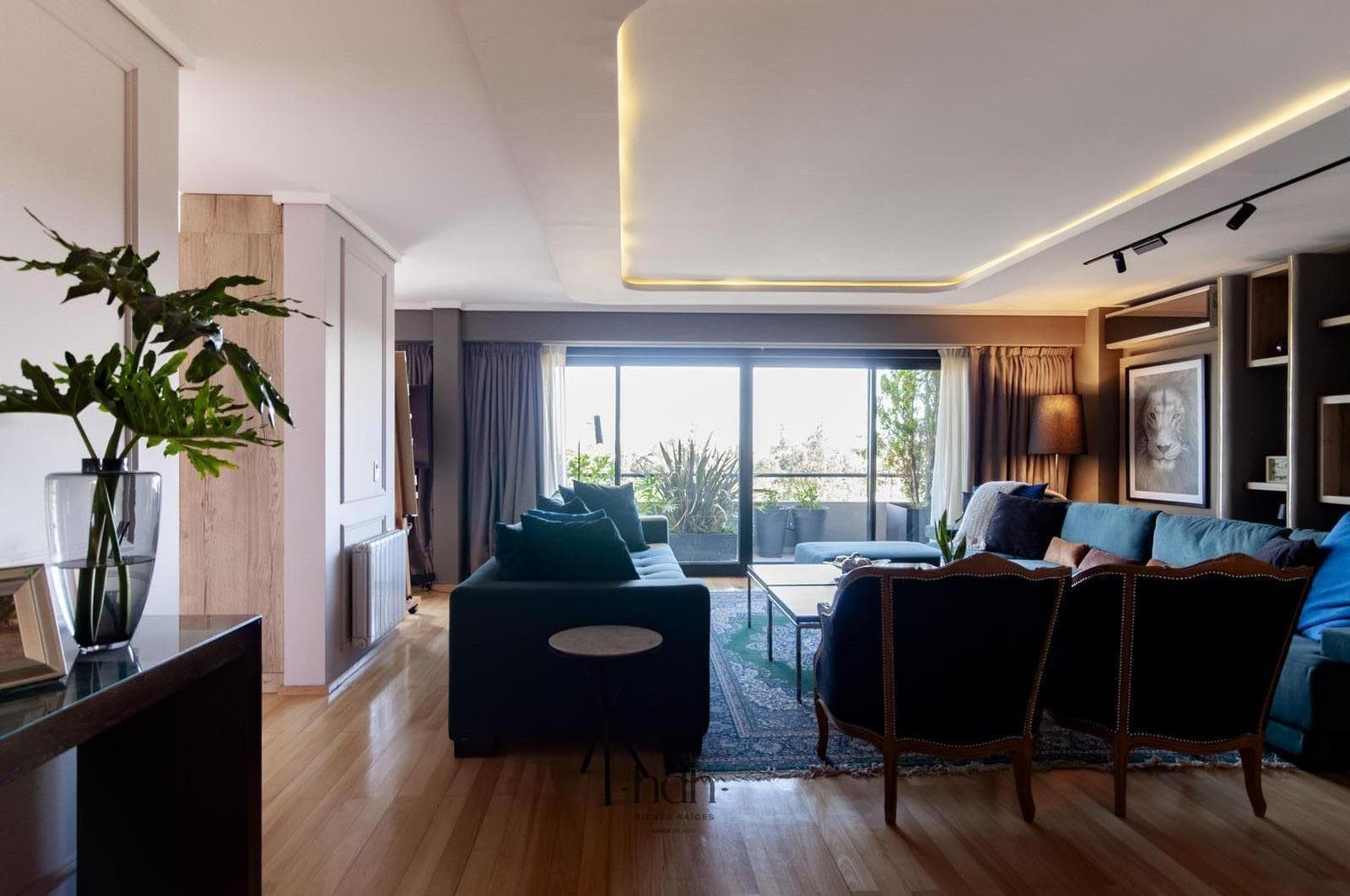 Apartment for Sale: 2-bedroom, 2-bathroom apartment with a terrace and garage