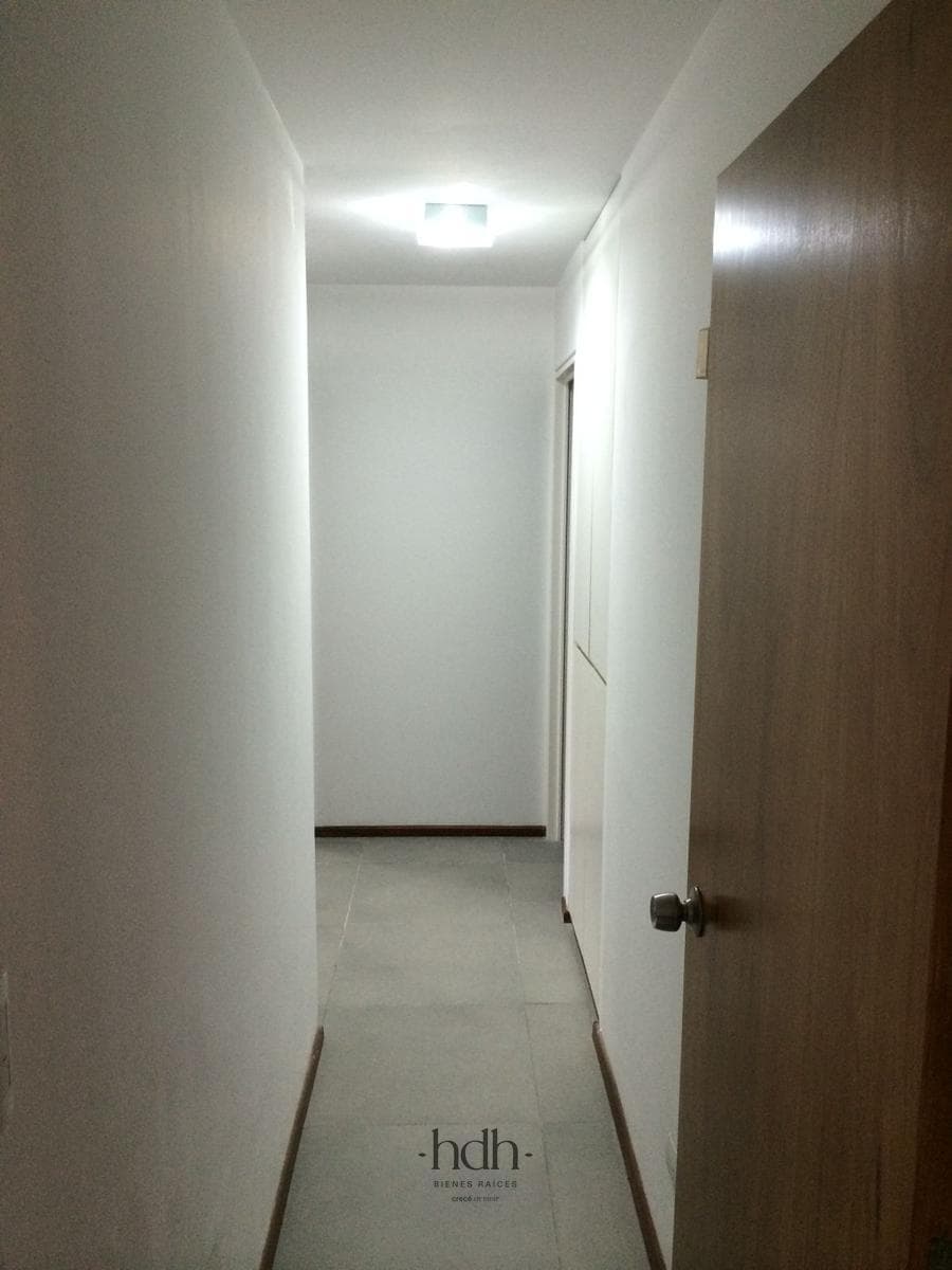 3-bedroom, 2-bathroom apartment in Nueva Córdoba with a garage