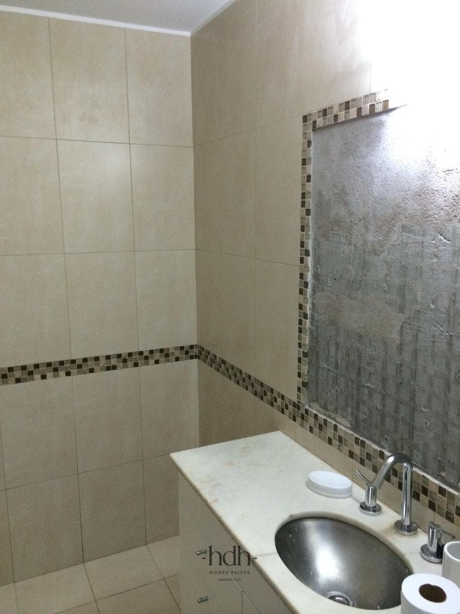 3-bedroom, 2-bathroom apartment in Nueva Córdoba with a garage