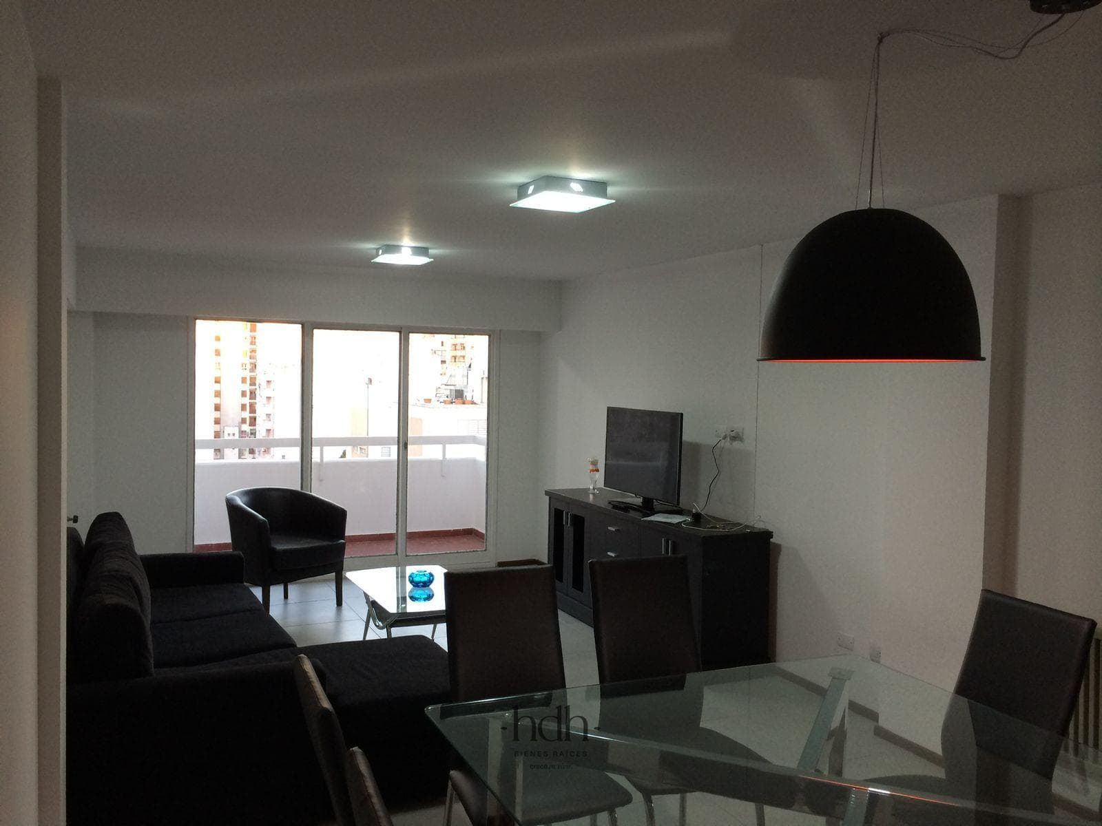 3-bedroom, 2-bathroom apartment in Nueva Córdoba with a garage
