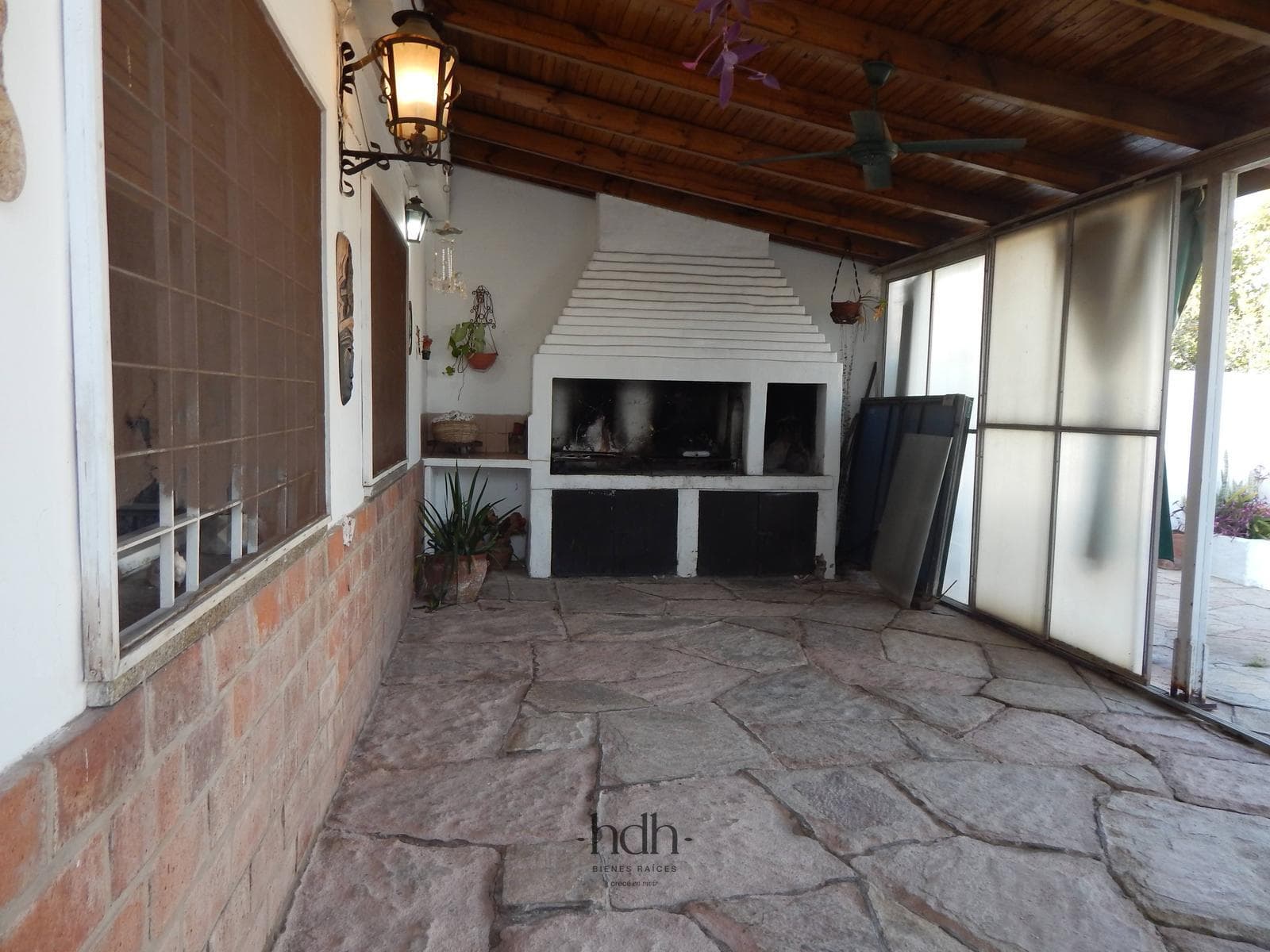 3-Bedroom House in San Vicente Parque—Eligible for a Loan