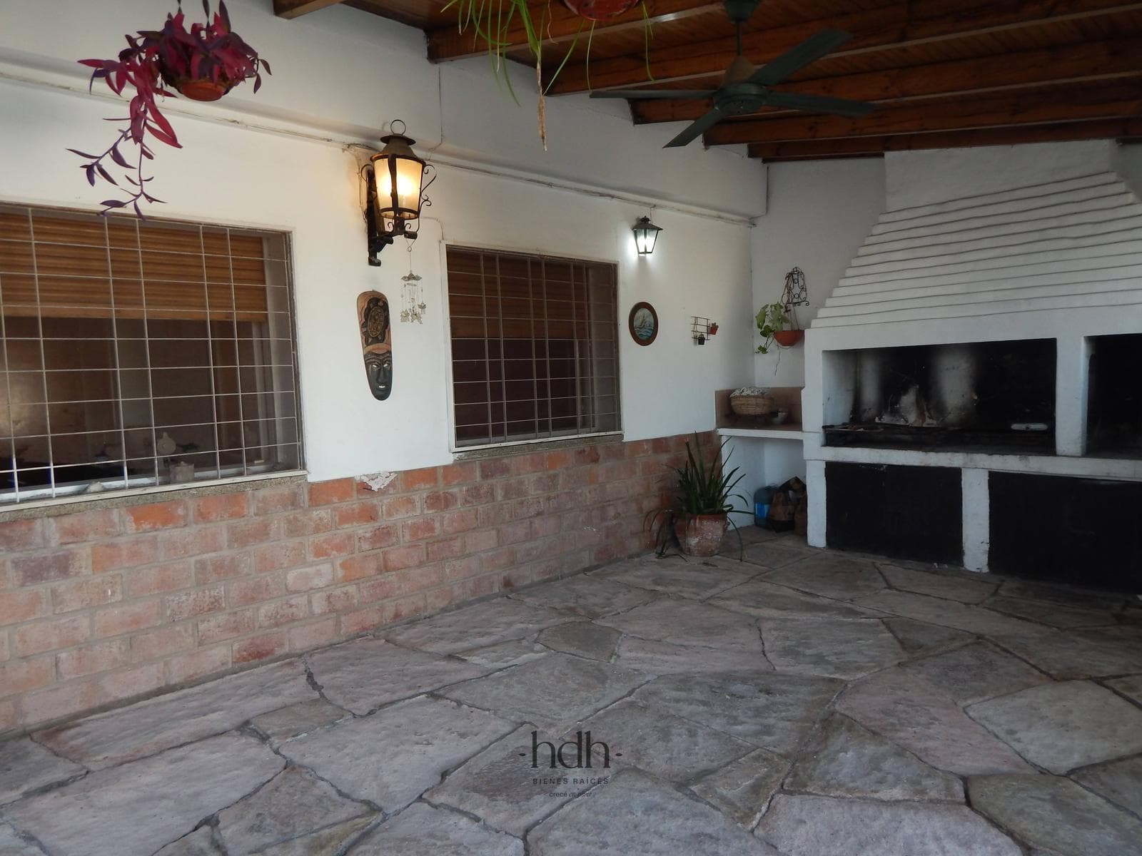 3-Bedroom House in San Vicente Parque—Eligible for a Loan