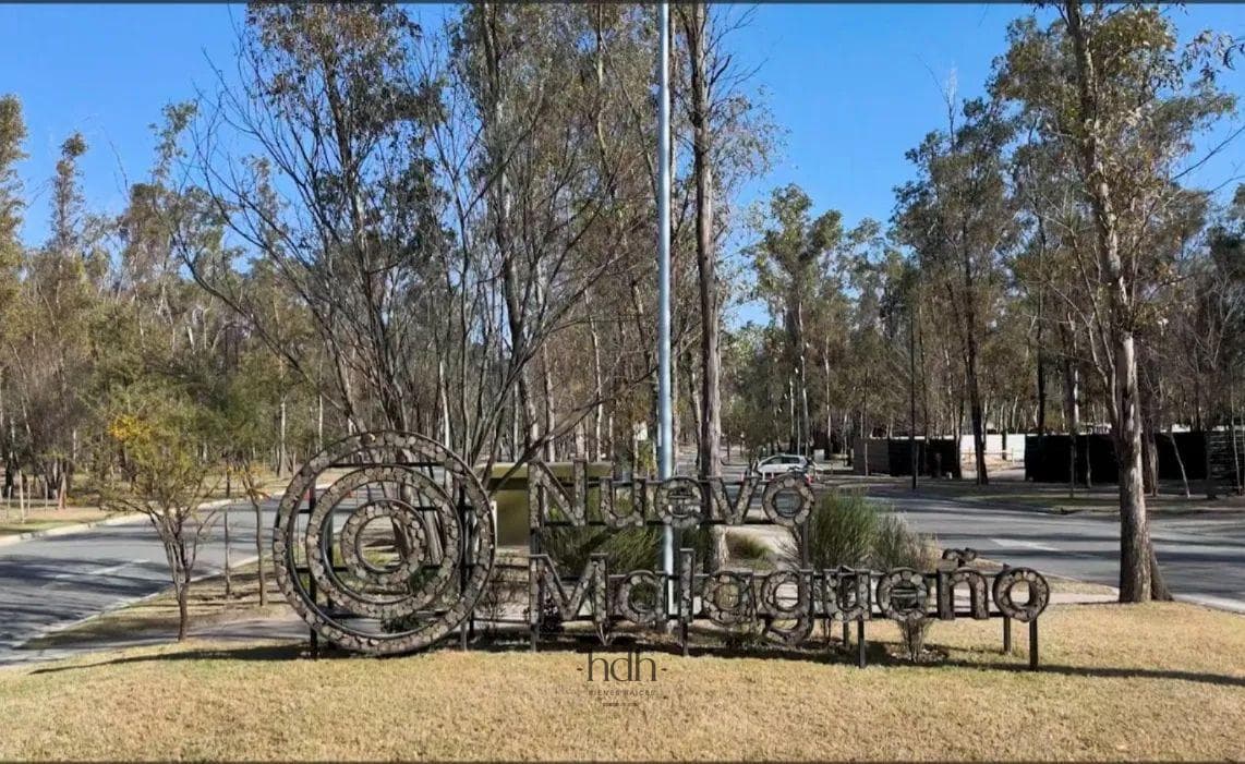 Land for sale in Nuevo Malagueño, 265 m²—suitable for a duplex—with security