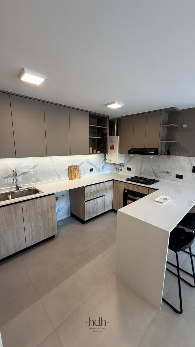 New apartment for sale in Córdoba: 3 bedrooms, 3 bathrooms, with amenities—TORRE AURUS