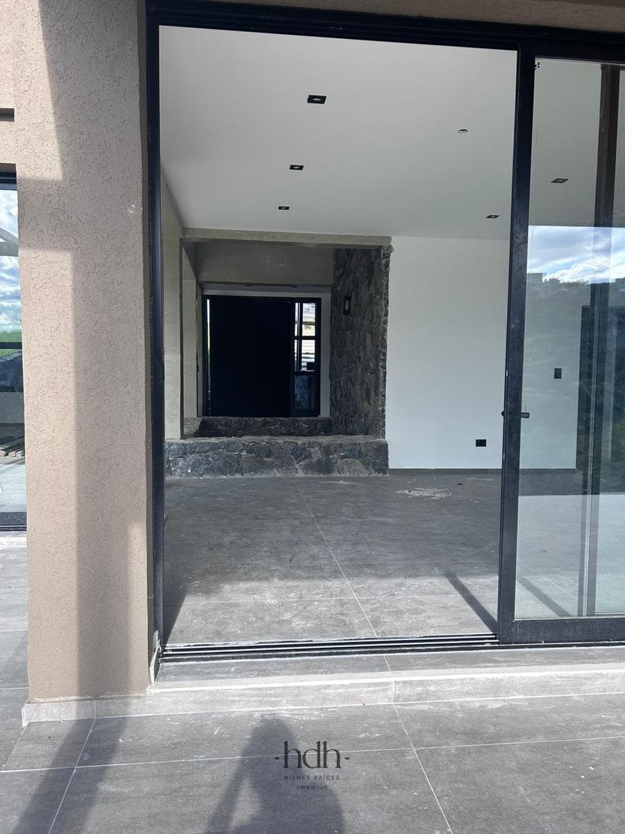 House for sale in La Deseada: 3 bedrooms, 3 bathrooms, with 24-hour security