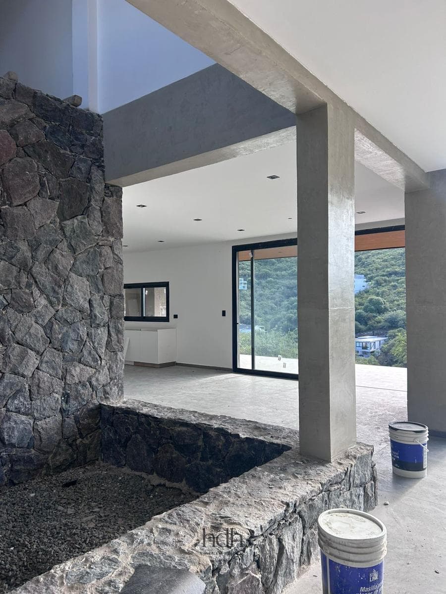 House for sale in La Deseada: 3 bedrooms, 3 bathrooms, with 24-hour security