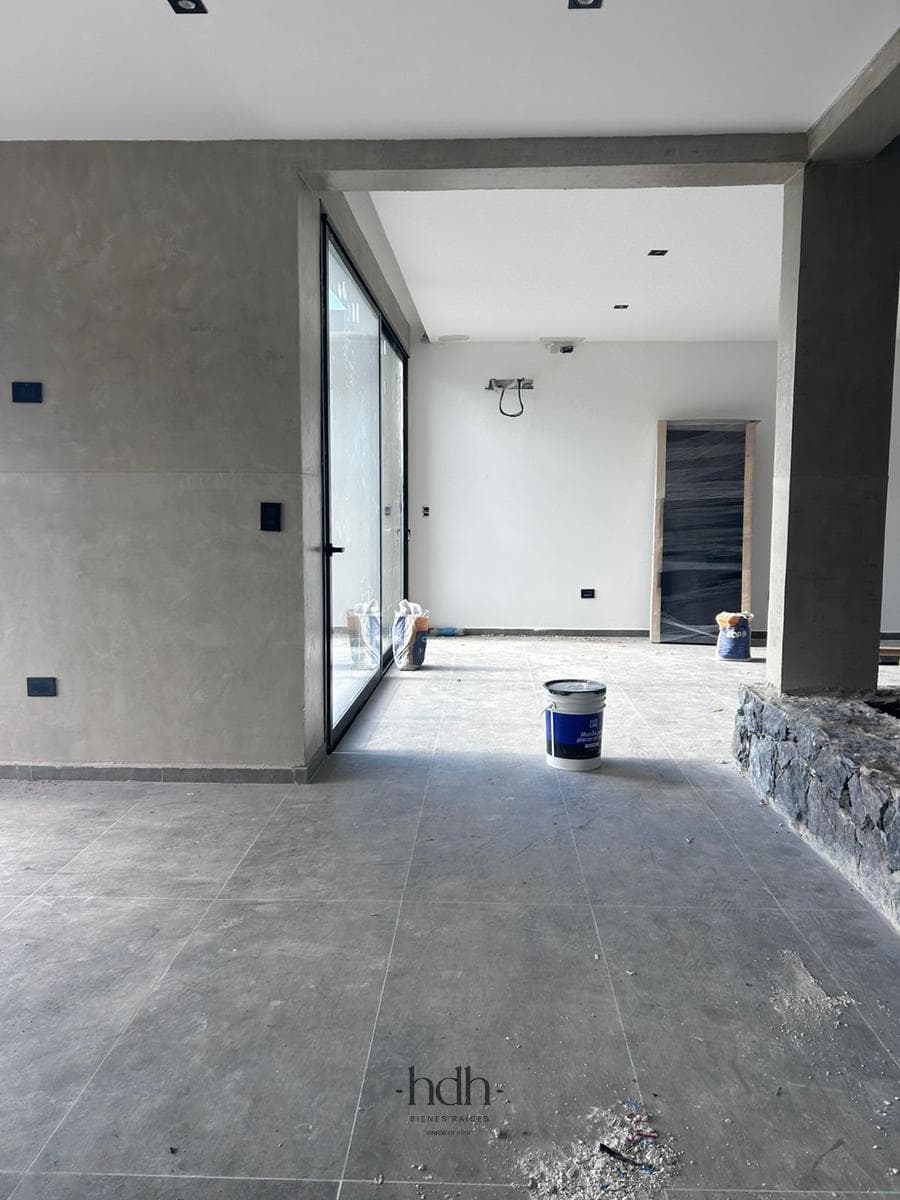 House for sale in La Deseada: 3 bedrooms, 3 bathrooms, with 24-hour security