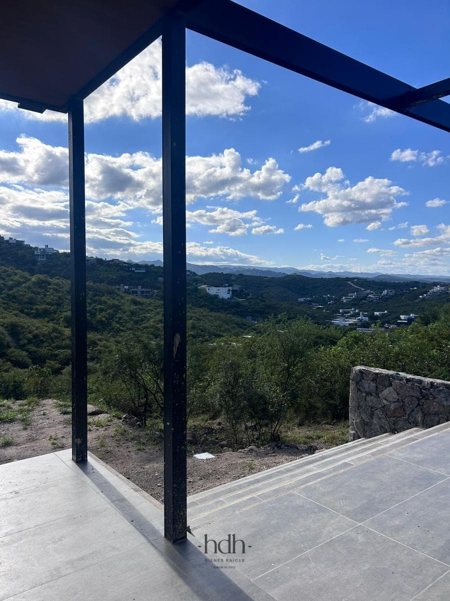 House for sale in La Deseada: 3 bedrooms, 3 bathrooms, with 24-hour security