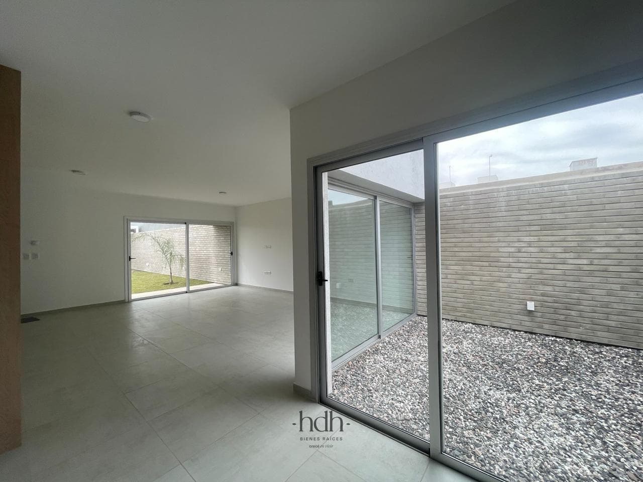House for Sale in Colinas de Manantiales: 2 bedrooms, 1 bathroom, with a patio