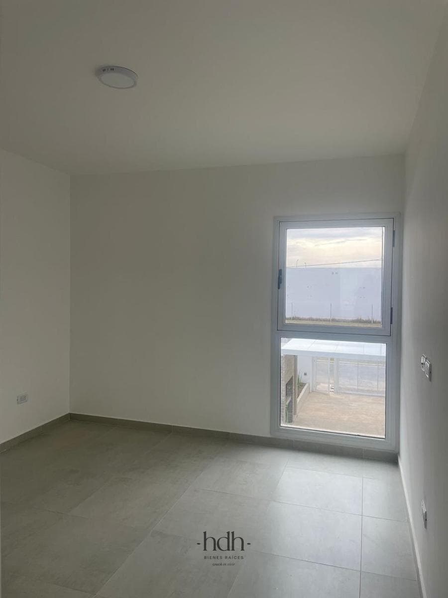 House for Sale in Colinas de Manantiales: 2 bedrooms, 1 bathroom, with a patio
