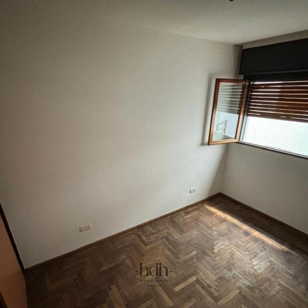 2-Bedroom Apartment for Sale in the Alberdi Neighborhood