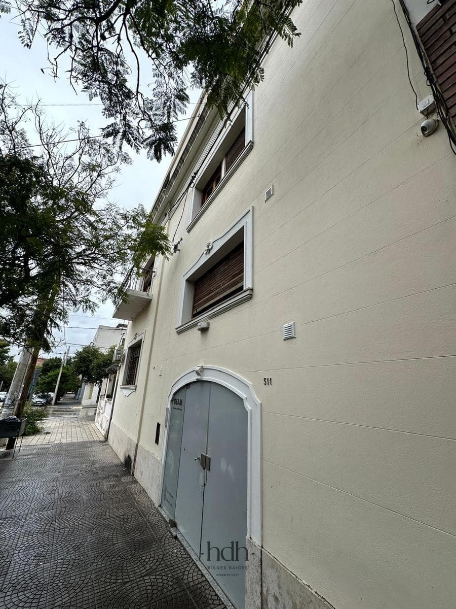 Mansion for sale—great investment opportunity in the General Paz neighborhood