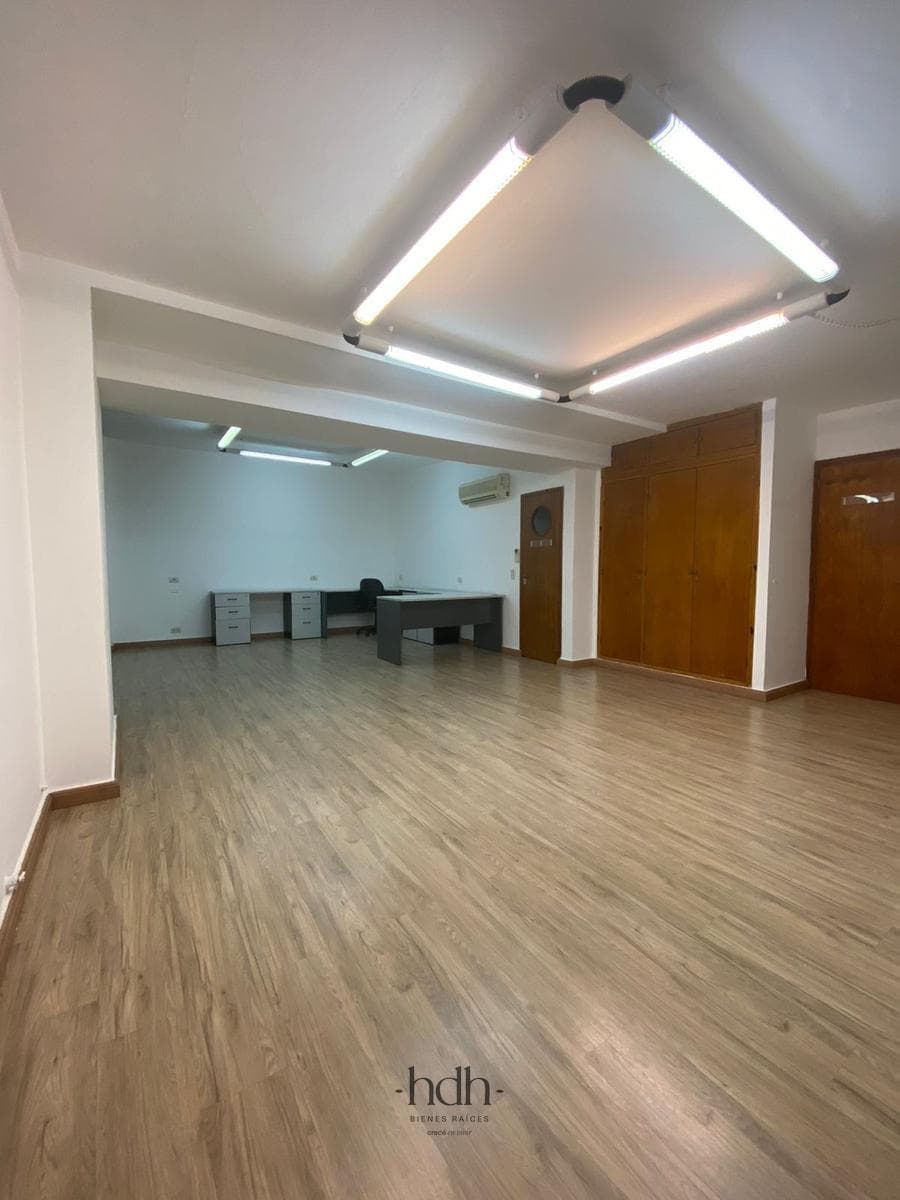 Mansion for sale—great investment opportunity in the General Paz neighborhood