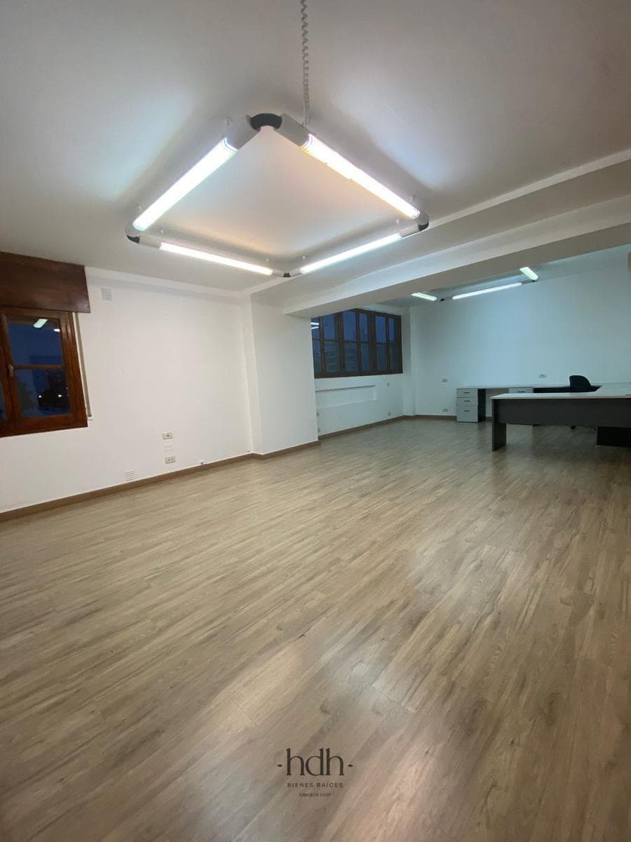 Mansion for sale—great investment opportunity in the General Paz neighborhood
