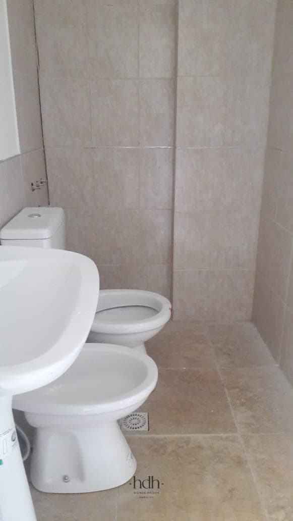 Vacation home for sale with 10 rooms and 9 bedrooms in Calamuchita