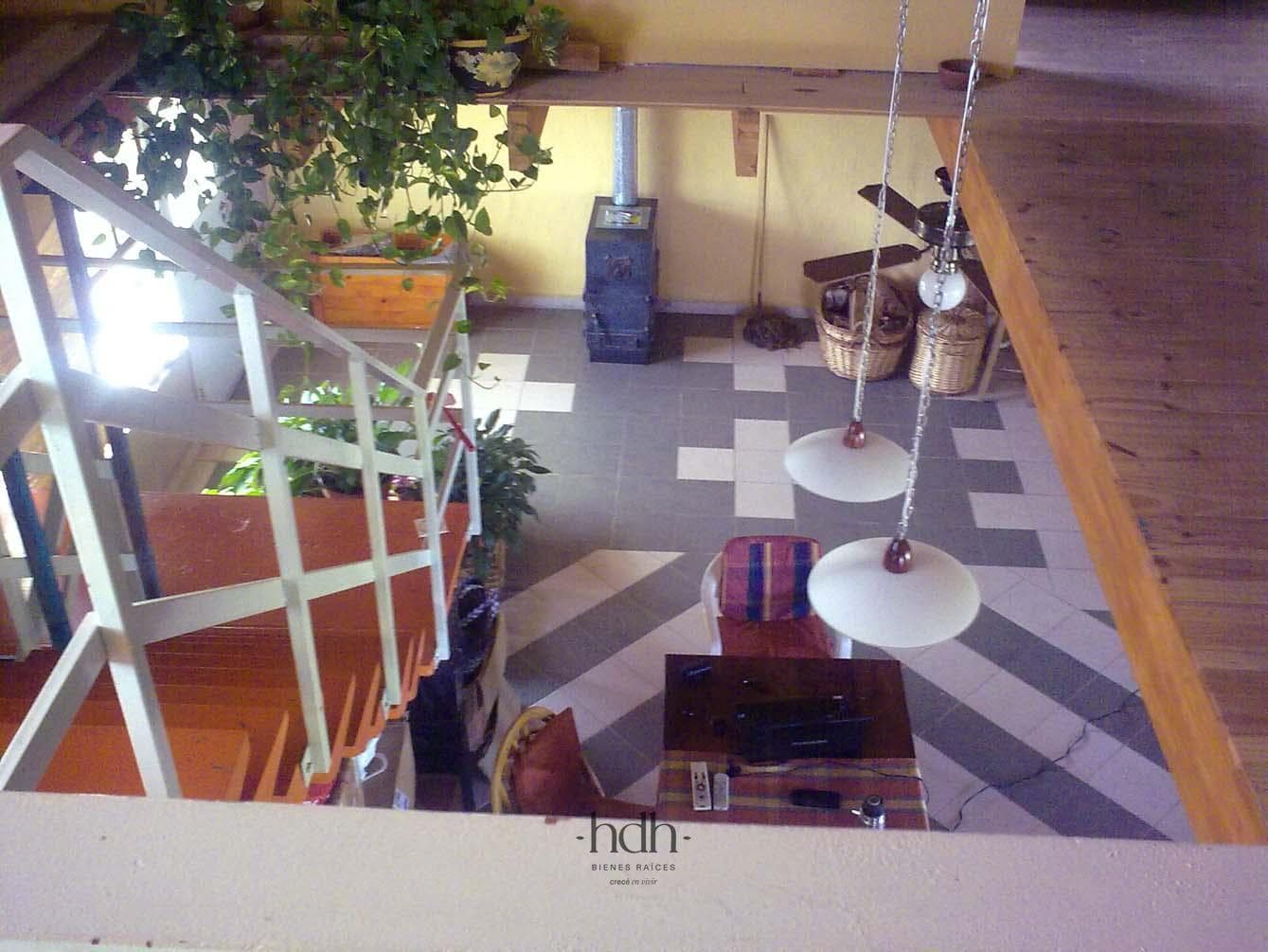Vacation home for sale with 10 rooms and 9 bedrooms in Calamuchita