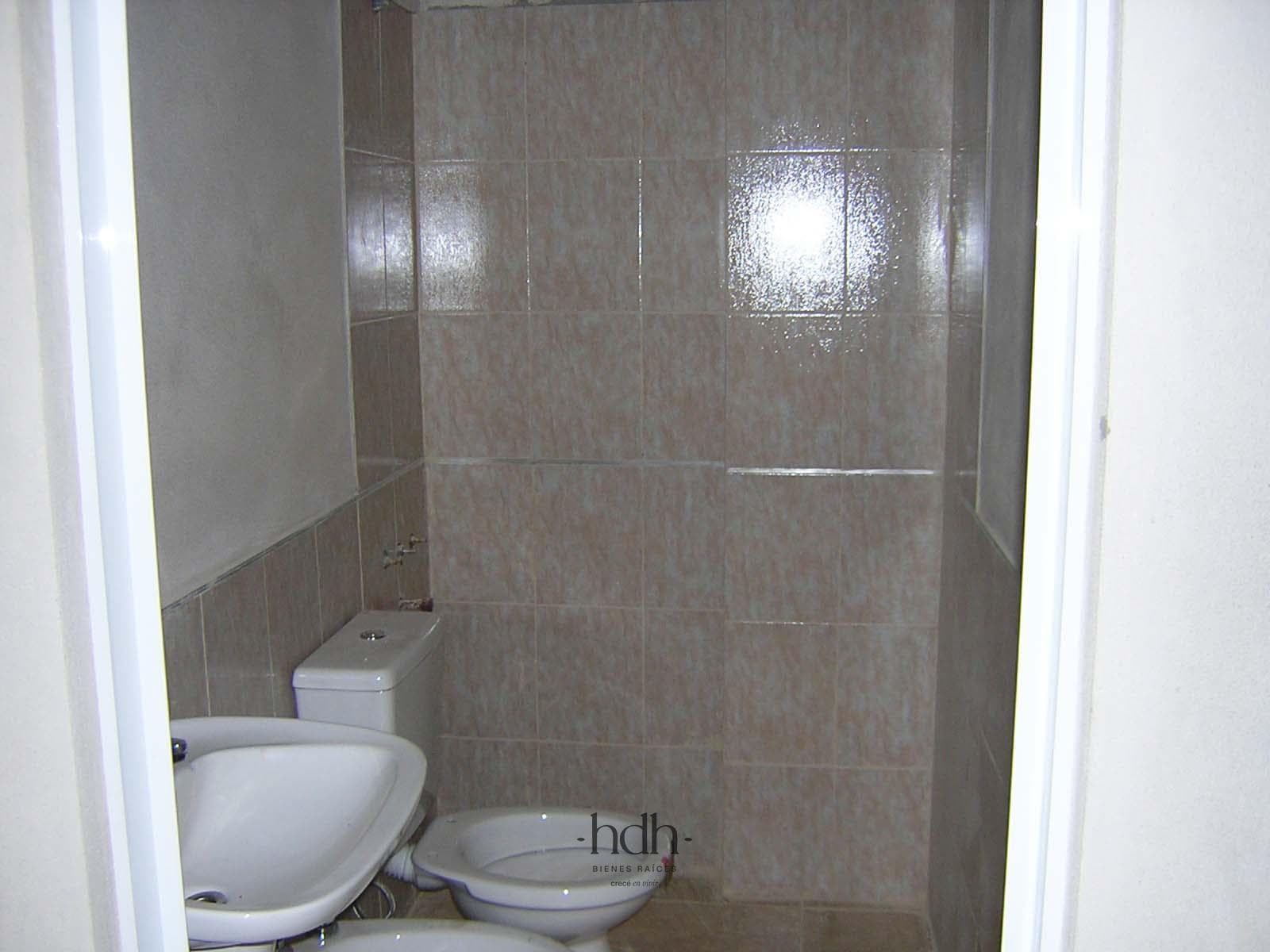Vacation home for sale with 10 rooms and 9 bedrooms in Calamuchita