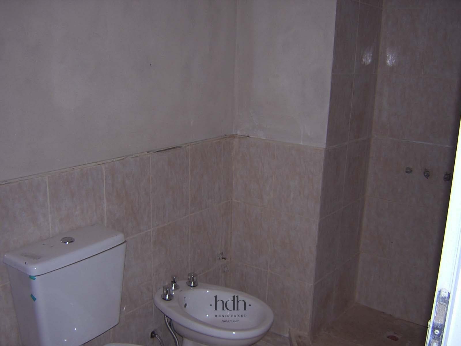 Vacation home for sale with 10 rooms and 9 bedrooms in Calamuchita