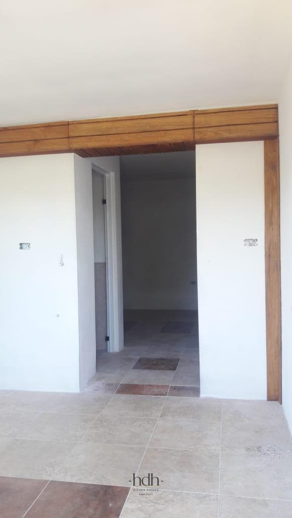 Vacation home for sale with 10 rooms and 9 bedrooms in Calamuchita