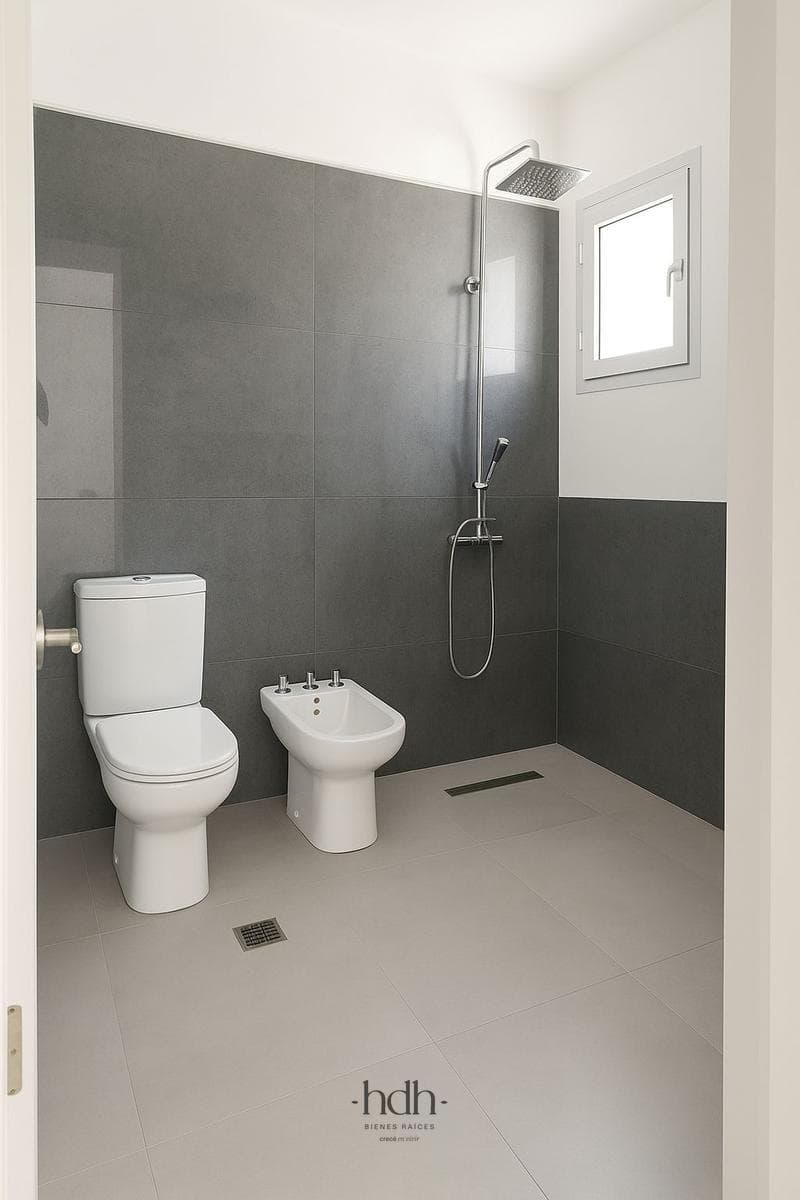 House for Sale in Valle del Golf: 3 Bedrooms, 3 Bathrooms, Phase 1