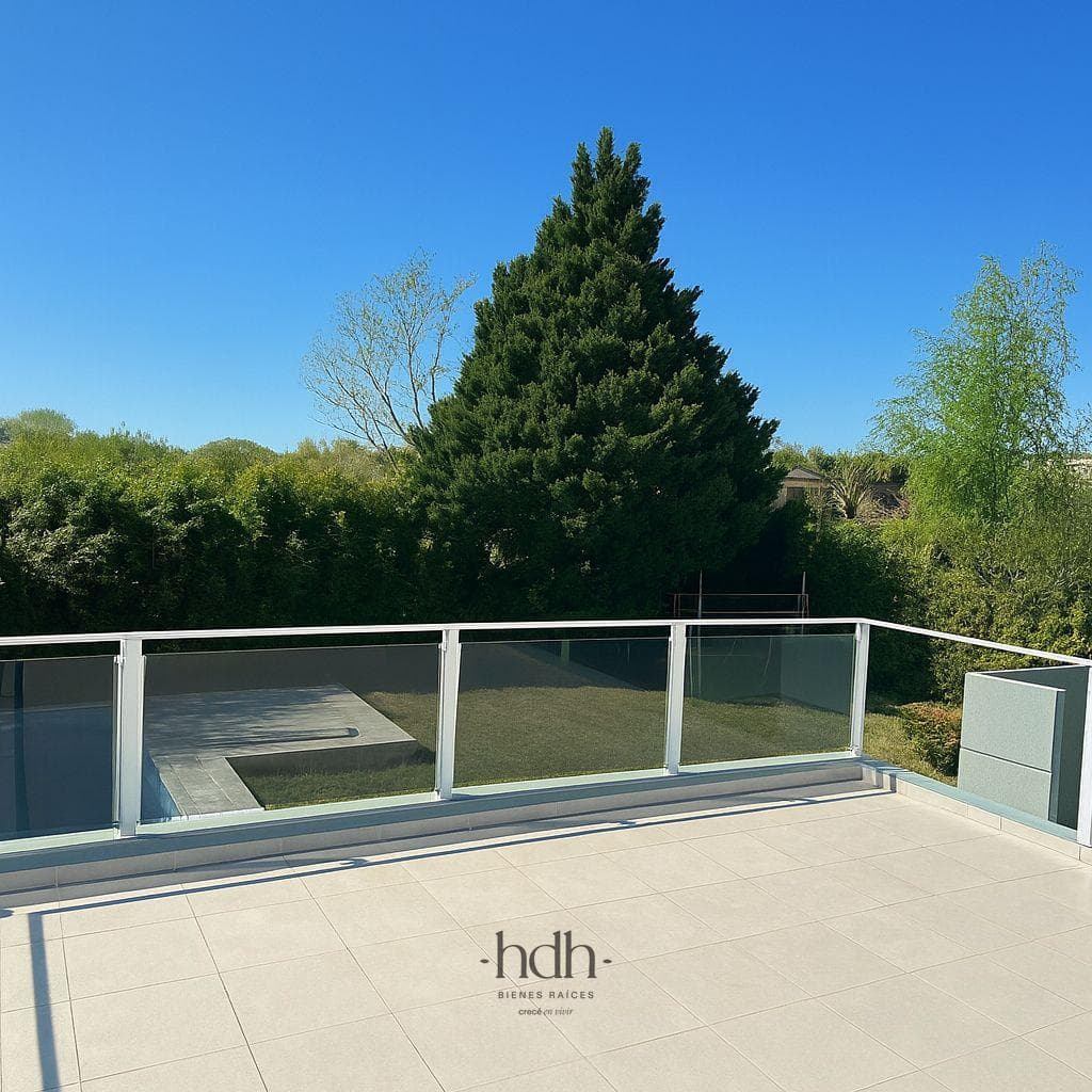 House for Sale in Valle del Golf: 3 Bedrooms, 3 Bathrooms, Phase 1