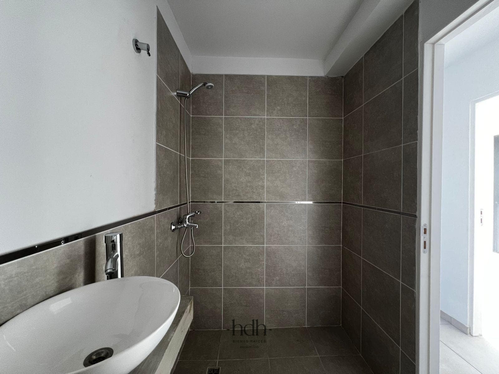 2-bedroom apartment for sale on General Paz, on 27 de Mayo Street