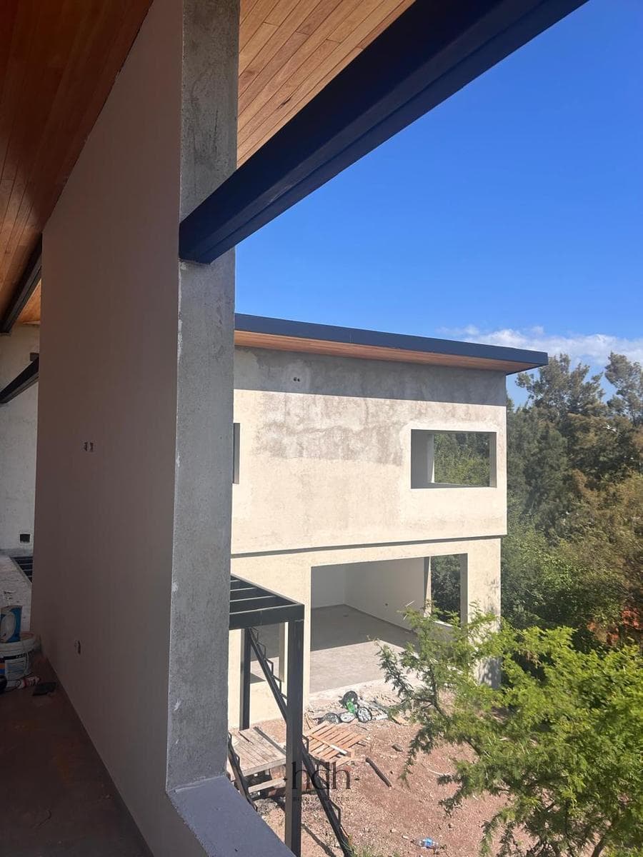 Brand-New House in Q2 with 3 Bedrooms