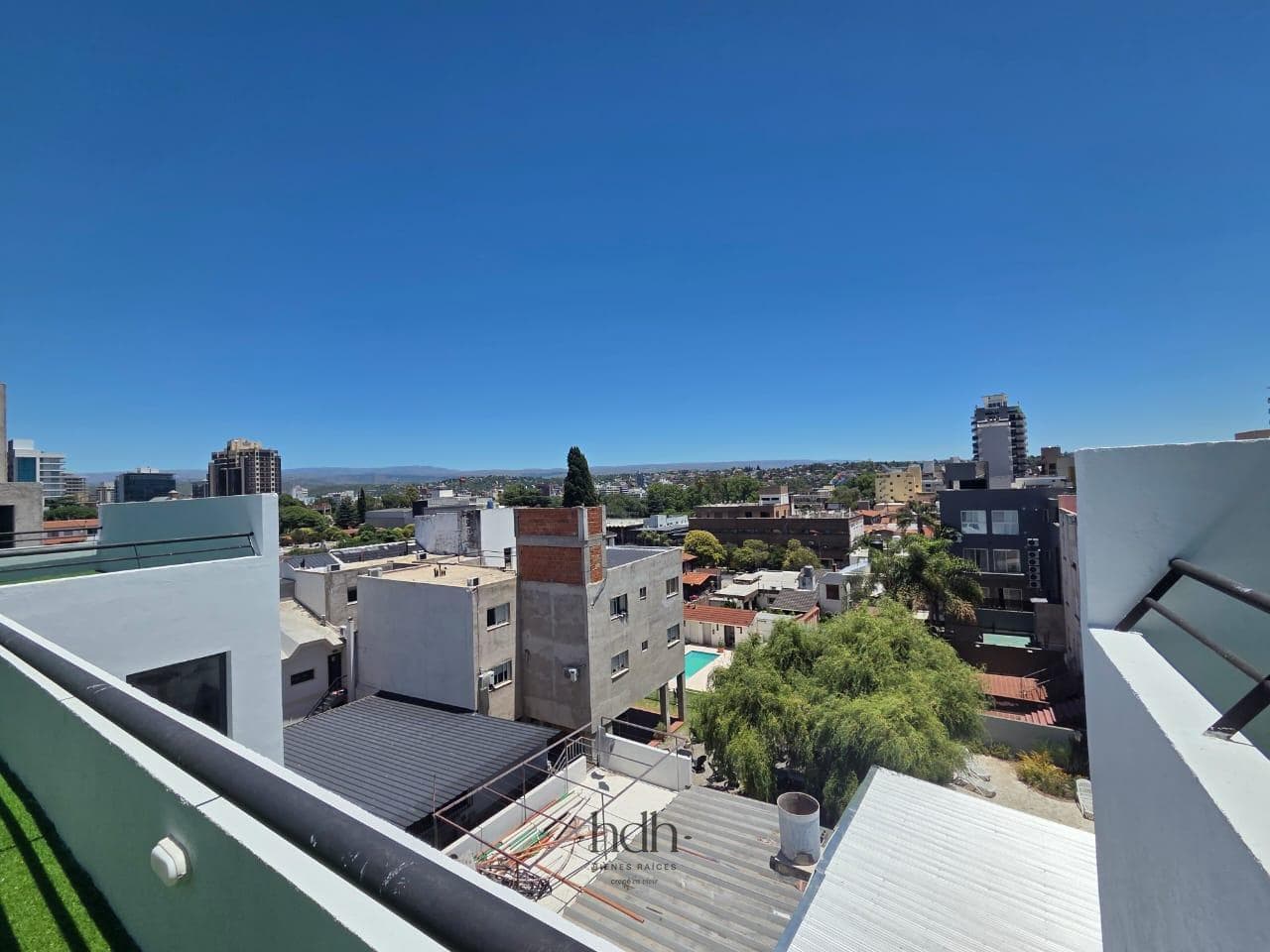 Brand-New 1-Bedroom Apartment in Villa Carlos Paz with Garage