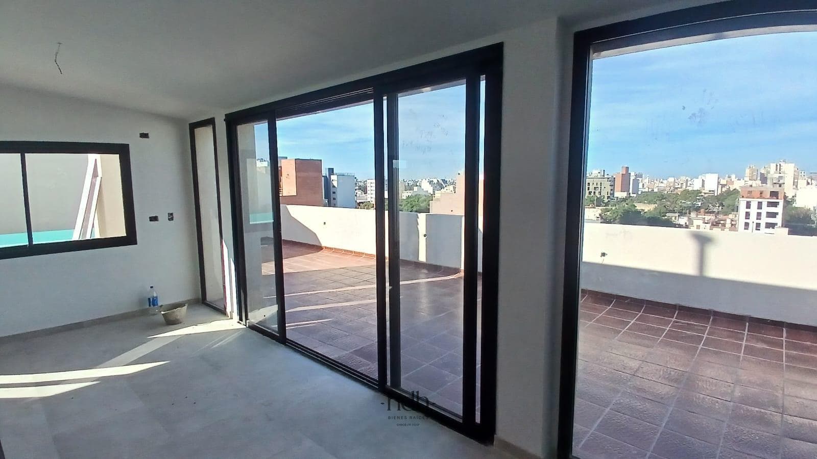 Brand-New 1-Bedroom Apartment for Sale in Alto Alberdi