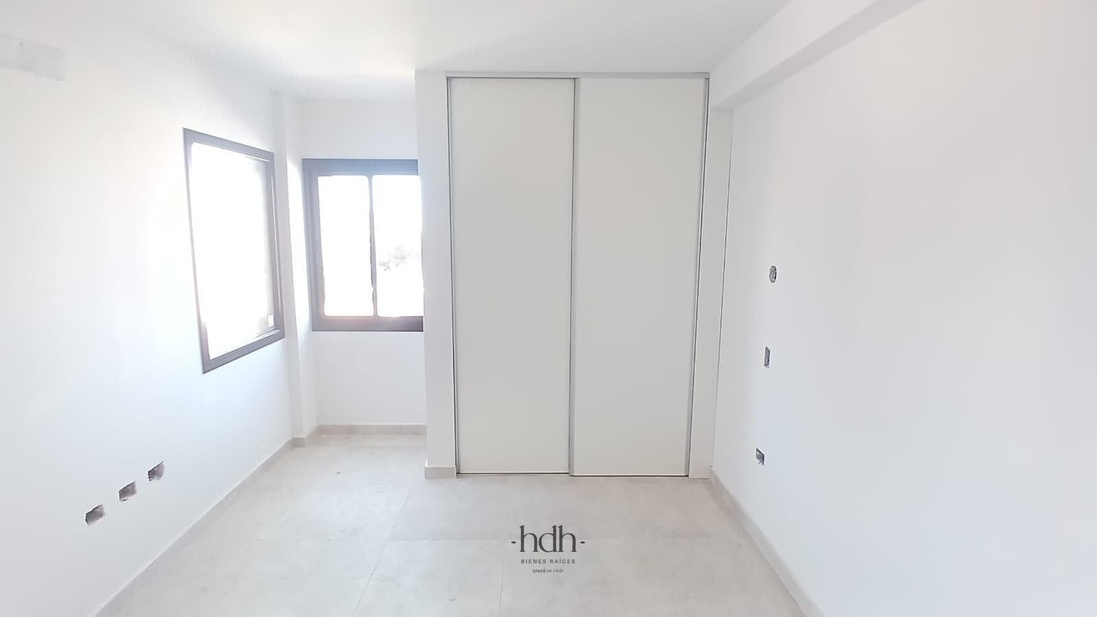 Brand-New 1-Bedroom Apartment for Sale in Alto Alberdi