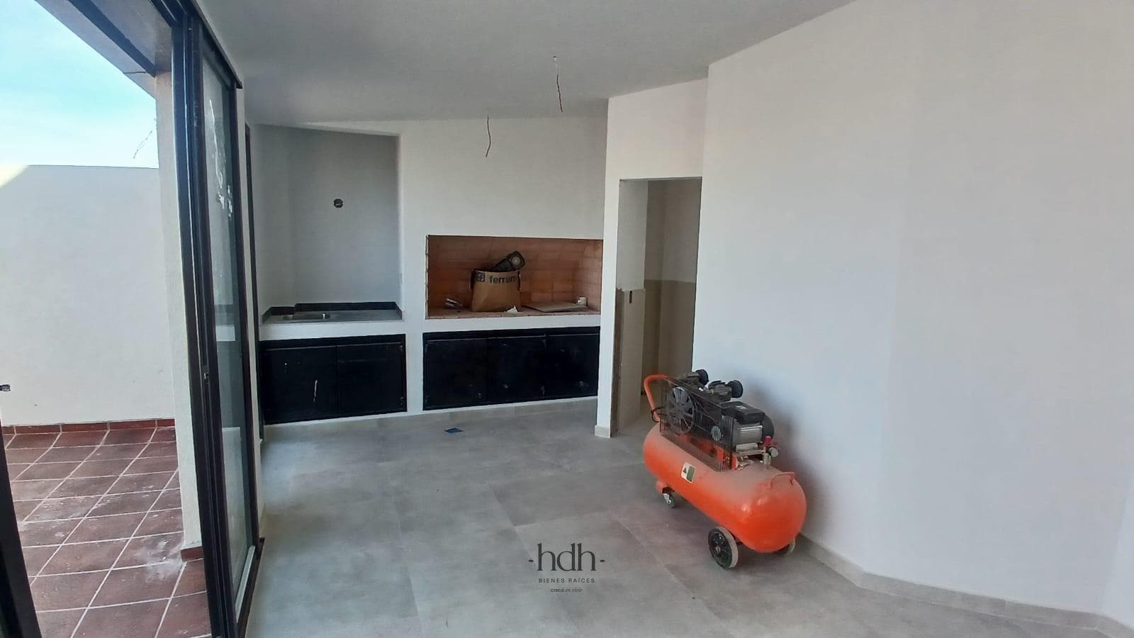 Brand-New 1-Bedroom Apartment for Sale in Alto Alberdi