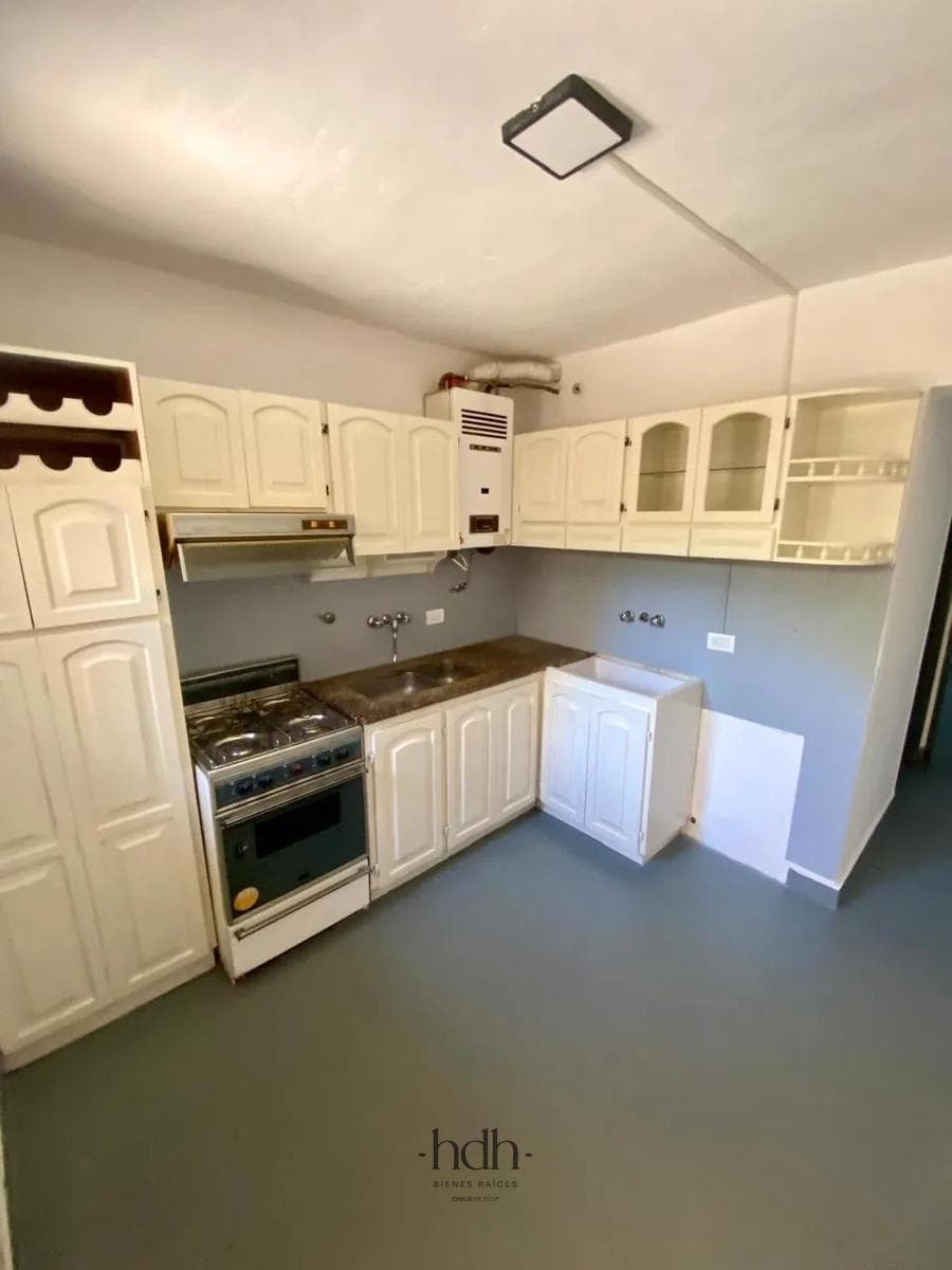 Duplex House for Sale in Villa Cabrera with 4 Bedrooms and Title Eligible for a Mortgage