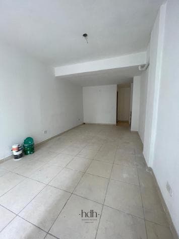 1-Bedroom House for Sale with Garage in Observatorio