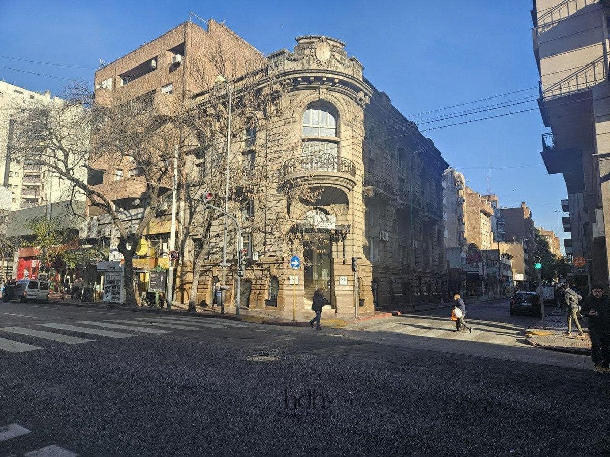 Historic Mansion for Sale in Nueva Córdoba for Commercial Use, with Deed and Blueprints