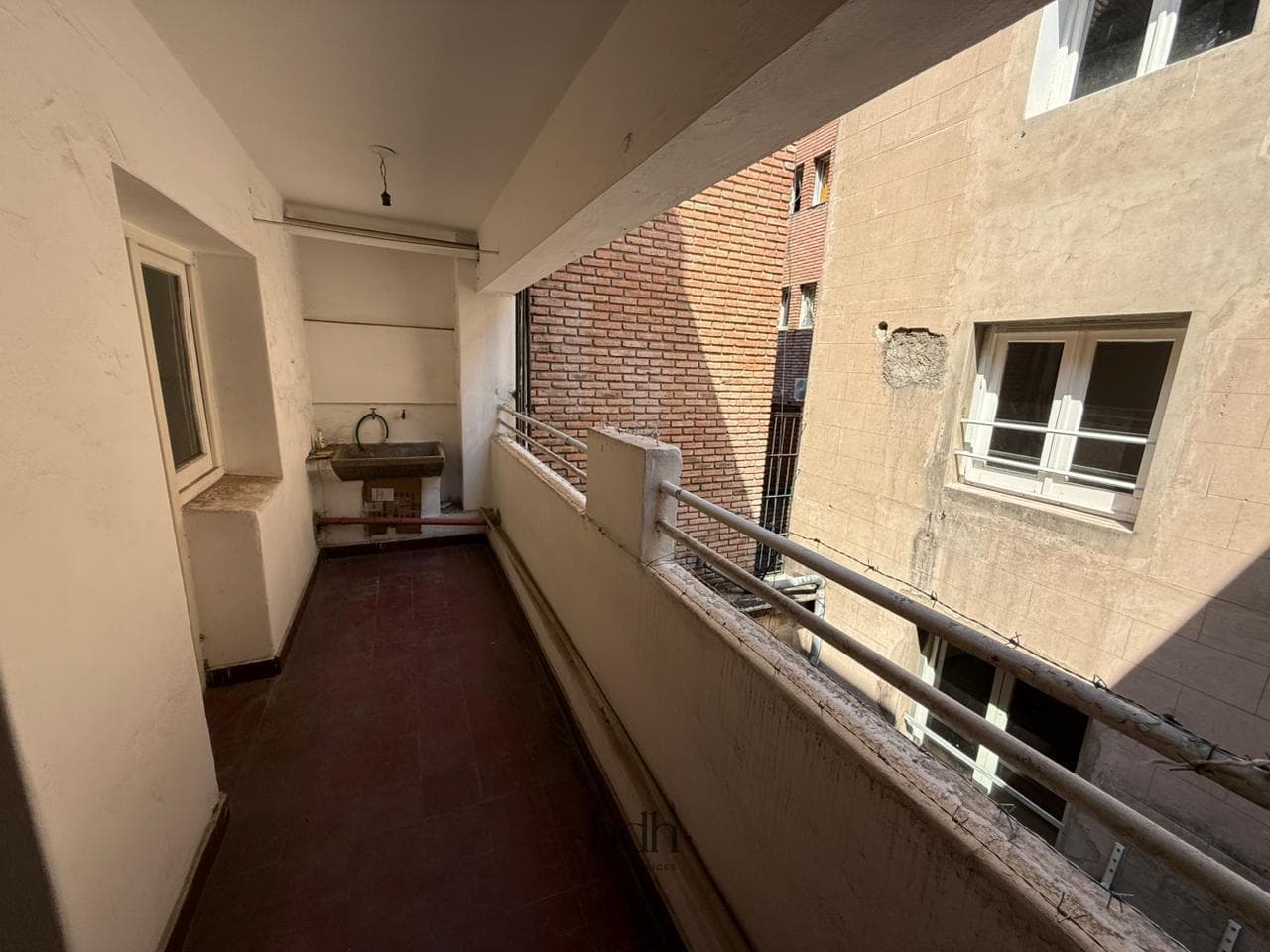 Historic Mansion for Sale in Nueva Córdoba for Commercial Use, with Deed and Blueprints