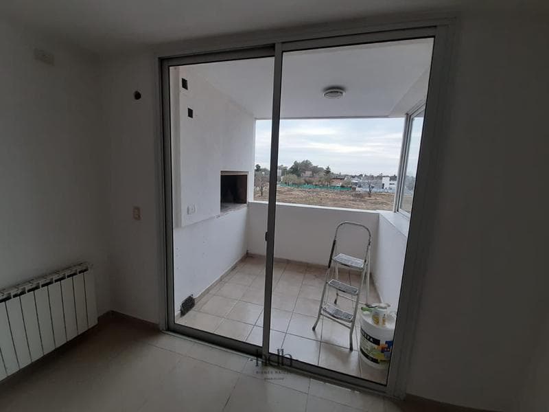 Apartment for Rent: 2 Bedrooms, Pool, Security