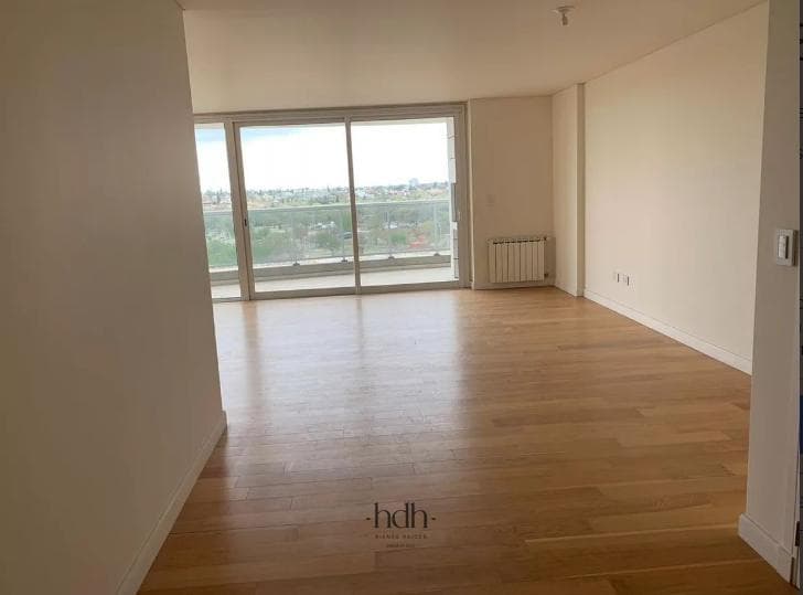 Apartment for Sale at CHATEAU VILLAGE: 3 Bedrooms, 3 Bathrooms with Amenities