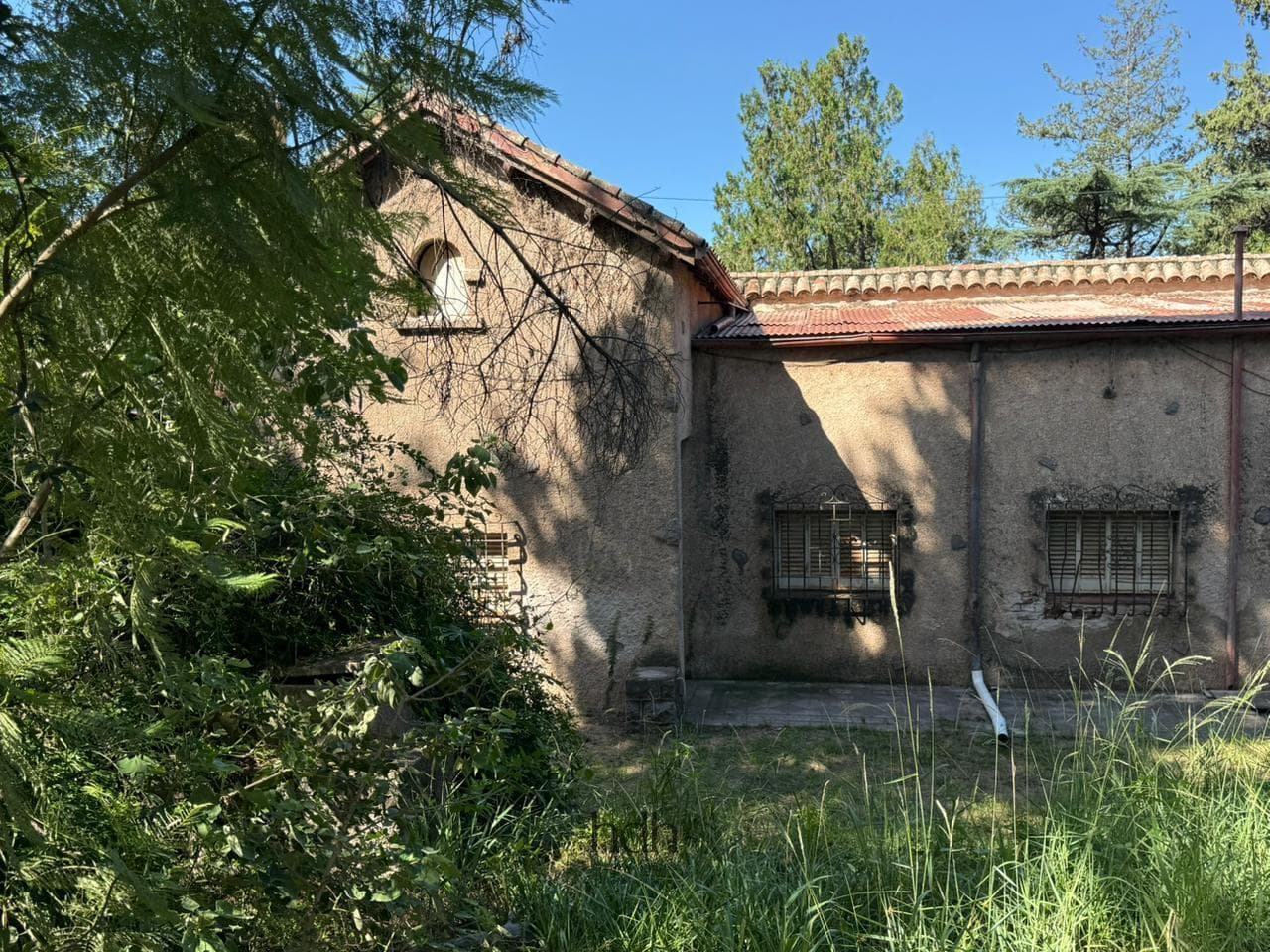 Historic House for Sale: Villa in Unquillo with 4 bedrooms and a large lot
