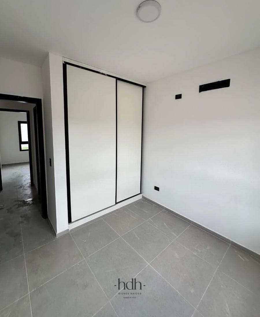 Casa Venta 2 dormitorios 1 baño patio en planta baja seguridad 24 hs