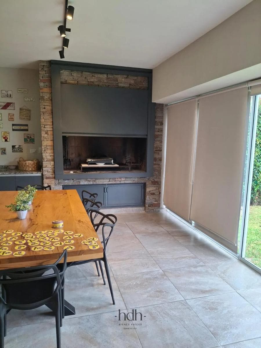 Luxury Home for Sale in Siete Soles: 3 Bedrooms, 2 Bathrooms, with Pool