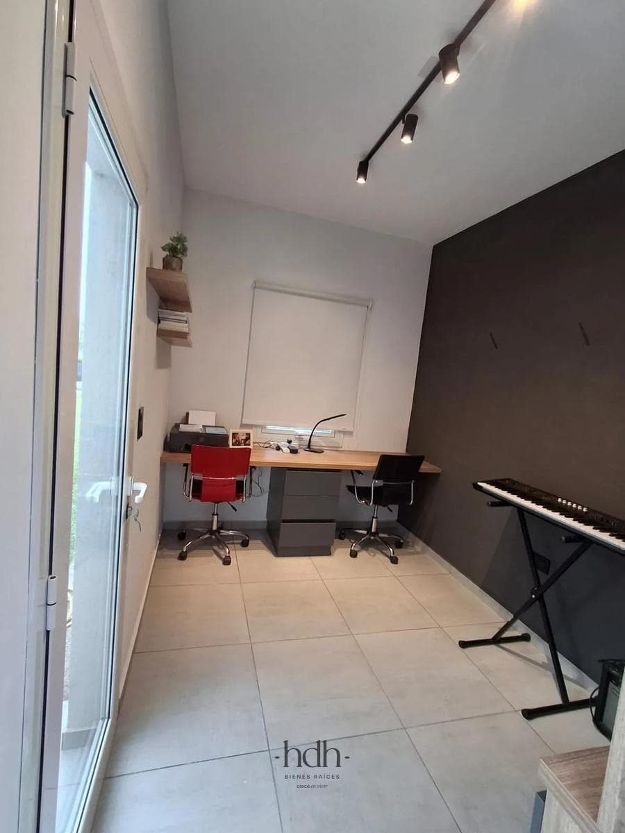 Luxury Home for Sale in Siete Soles: 3 Bedrooms, 2 Bathrooms, with Pool