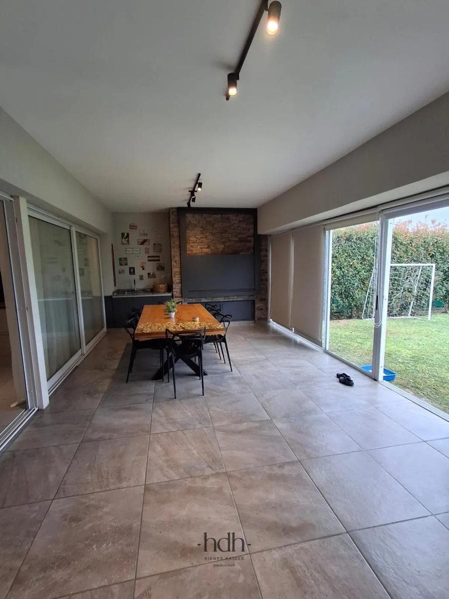 Luxury Home for Sale in Siete Soles: 3 Bedrooms, 2 Bathrooms, with Pool