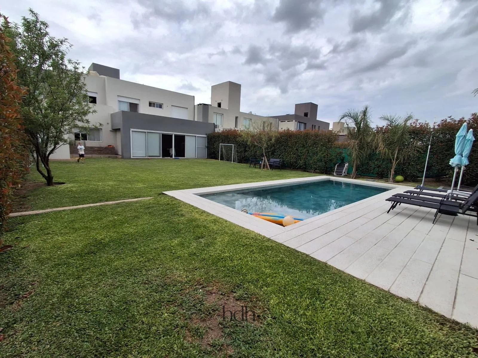 Luxury Home for Sale in Siete Soles: 3 Bedrooms, 2 Bathrooms, with Pool