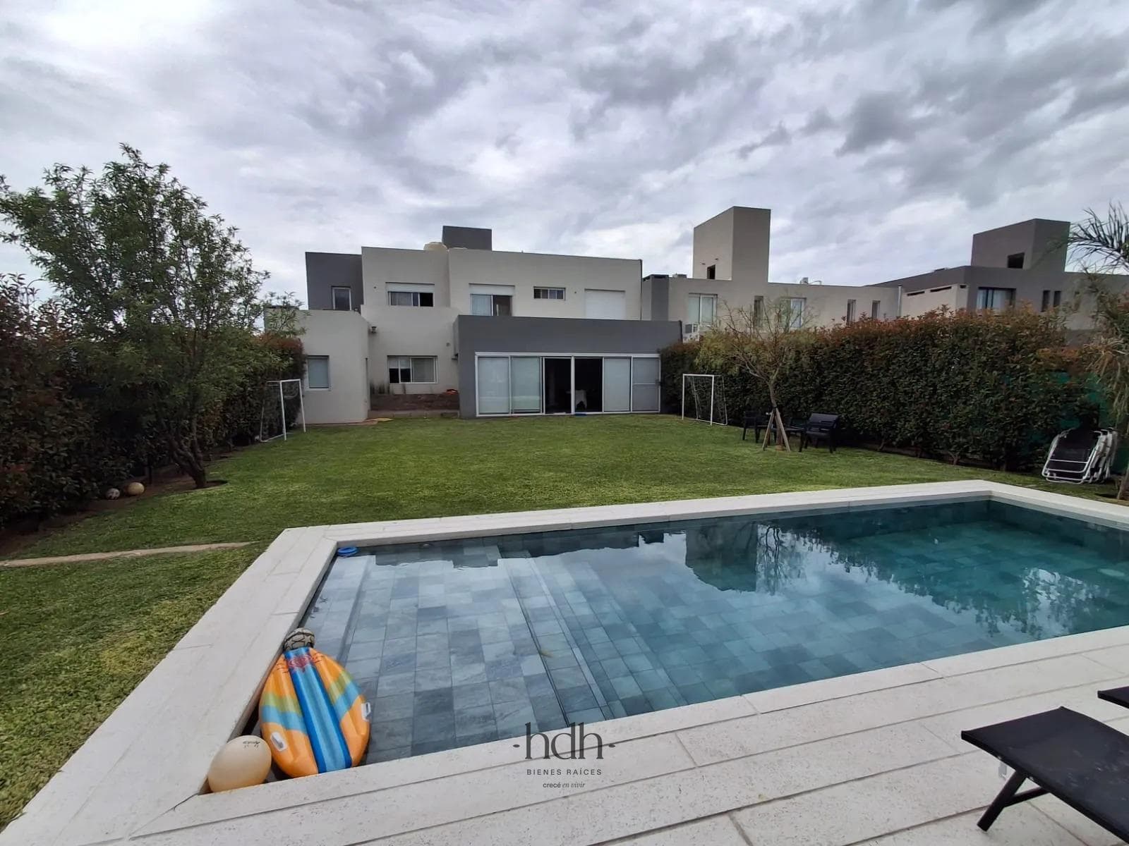 Luxury Home for Sale in Siete Soles: 3 Bedrooms, 2 Bathrooms, with Pool